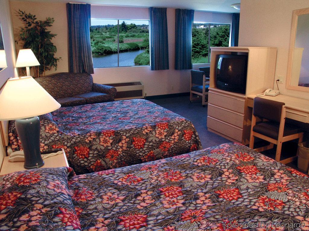 Shilo Inn Suites Warrenton Room photo